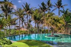 You Sea Bali 4: Pantai Seseh